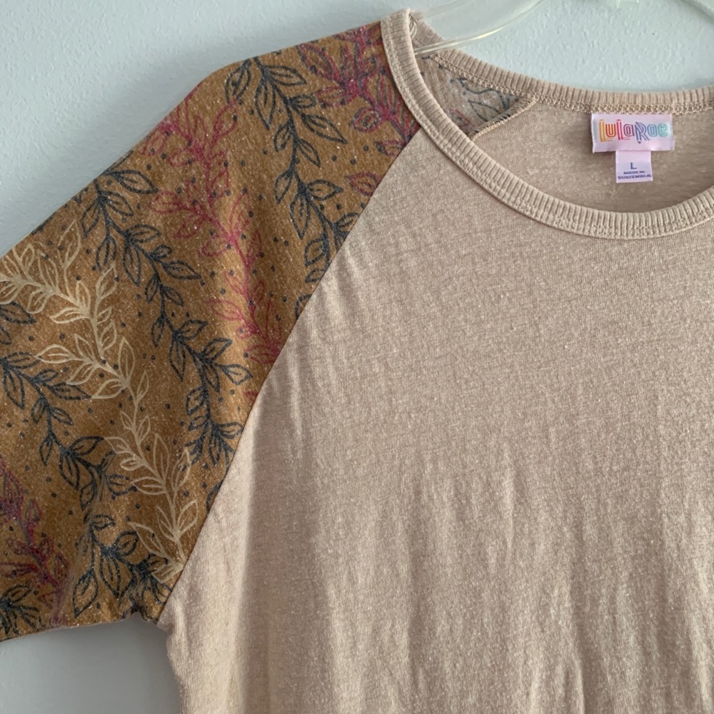 LuLaRoe Randy Top Cream Pattern - Picture 4 of 7